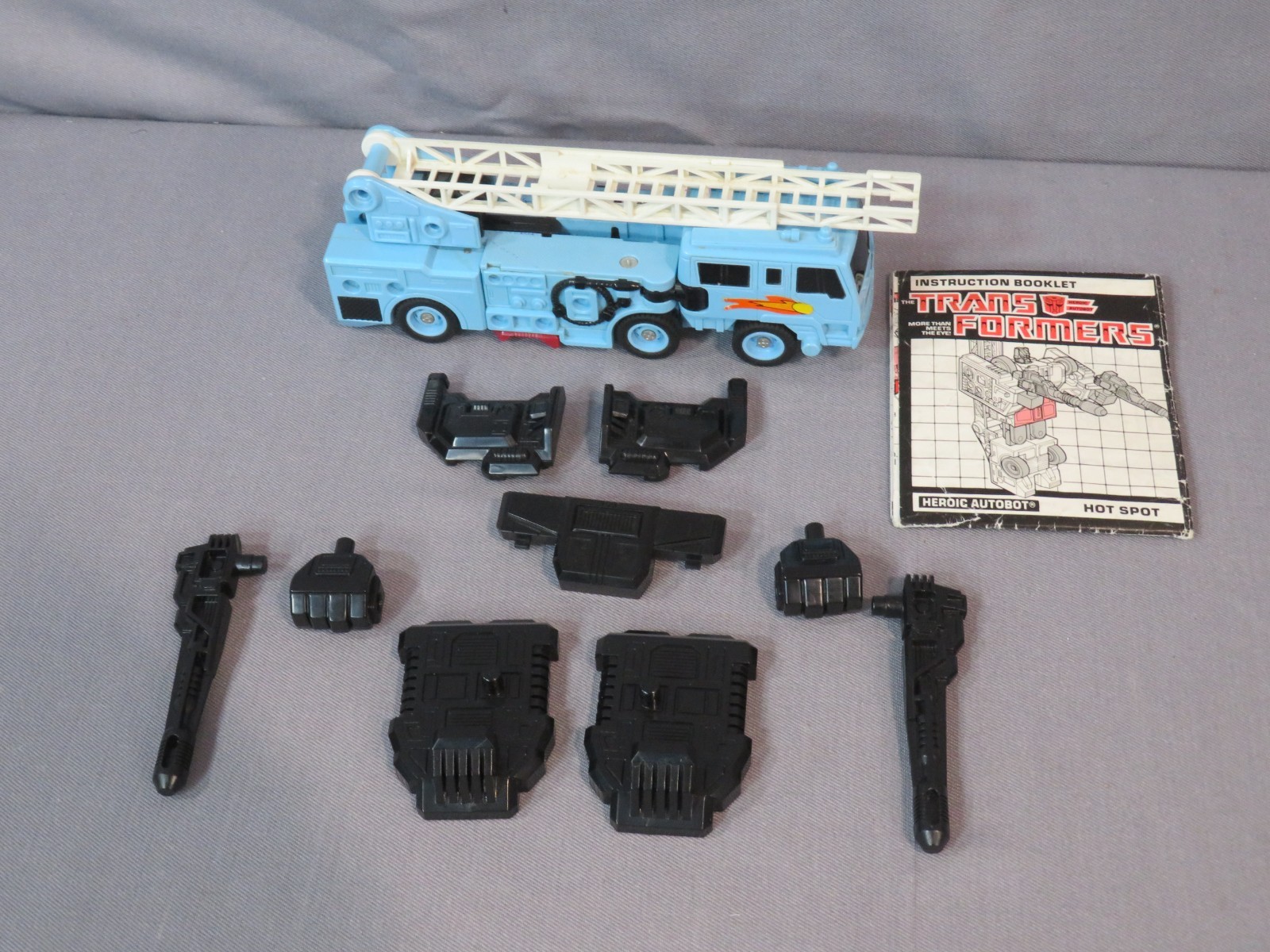 Transformers G1 Protectobot « HOT SPOT » w/ Instructions Metal Chest Hasbro 1986