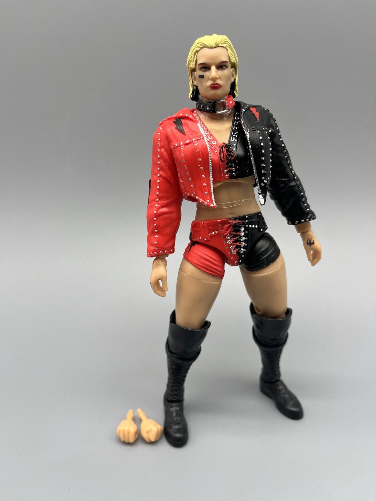 Jazwares AEW Unrivaled Collection Series 14 #130 Toni Storm Action Figure