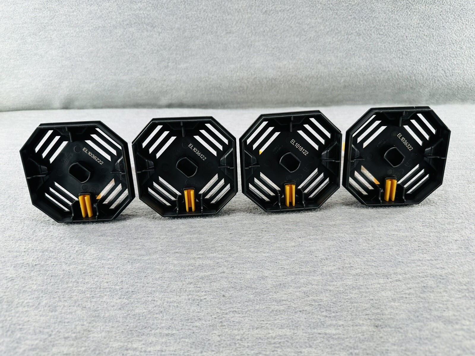 TREASURE X ROBOTS GOLD – Crab Robots, Robots Gold Blingjaro & 4 Base D1