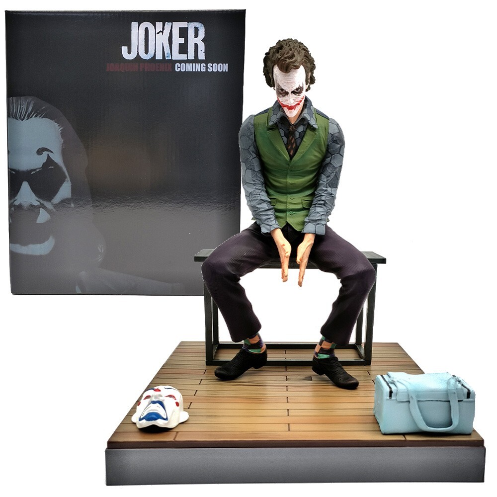 DC Comics Batman:Dark Knight Heath Ledger Joker Chair Action Figure Statue Boxed