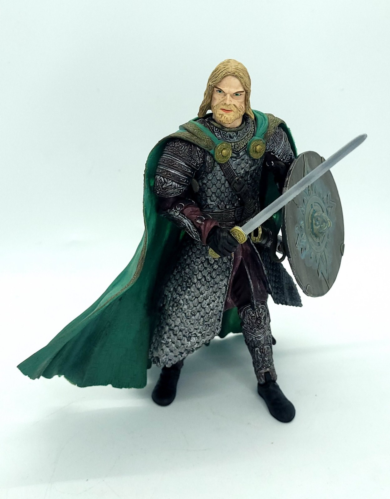 Gamling in Rohan Armor with Weapons Lord Of The Rings Two Towers Toy Biz 2005