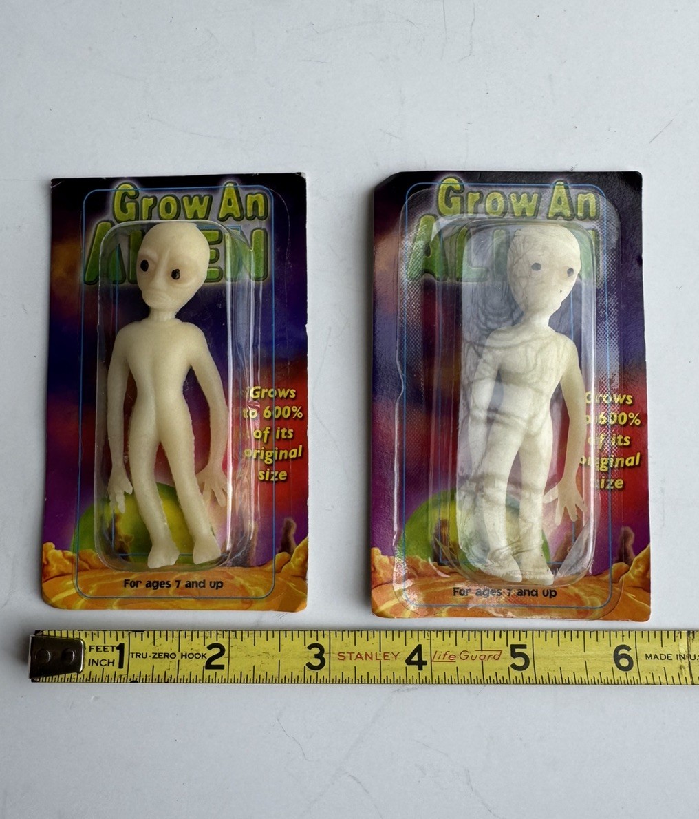 Vintage Growing Alien Extraterrestrial 600% Increase in Size NOS sealed Figure 2