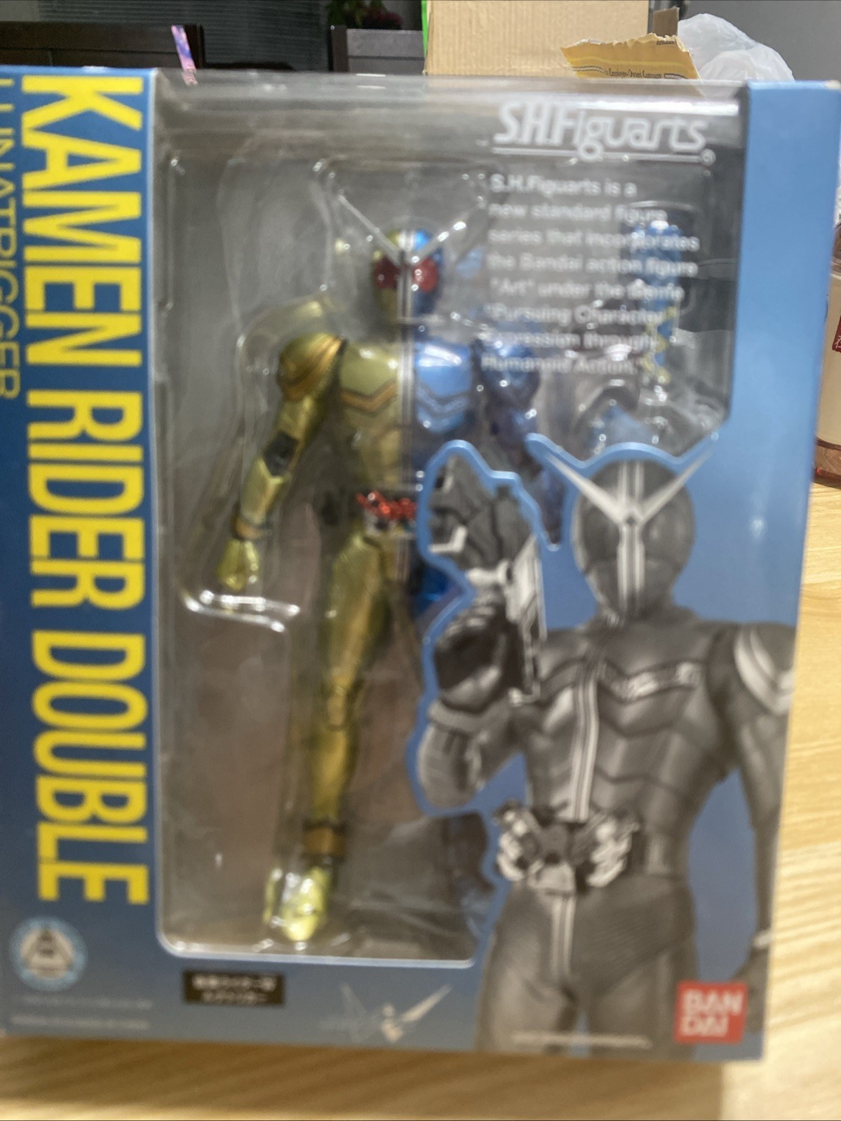 S.H.Figuarts Kamen Rider Luna Trigger Kamen Rider W Double Bandai Action Figure