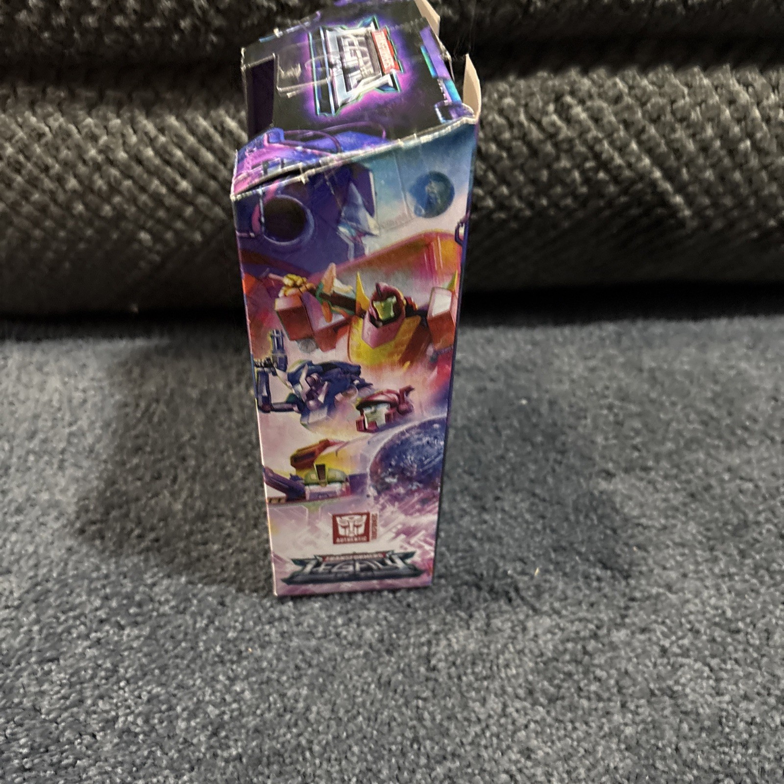 Hasbro Transformers Legacy Prime Univese Arcee Action Figure Deluxe Class