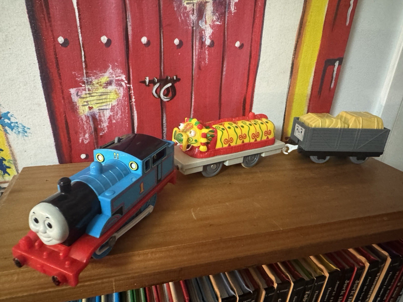 Thomas & The Chinese Dragon 2005 TOMY Thomas & Friends Battery Railway Train