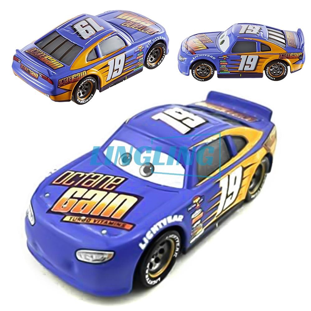 2Pcs Disney Pixar Cars NO.19 Bobby Swift Mack Mack Truck with Car Diecast Toys