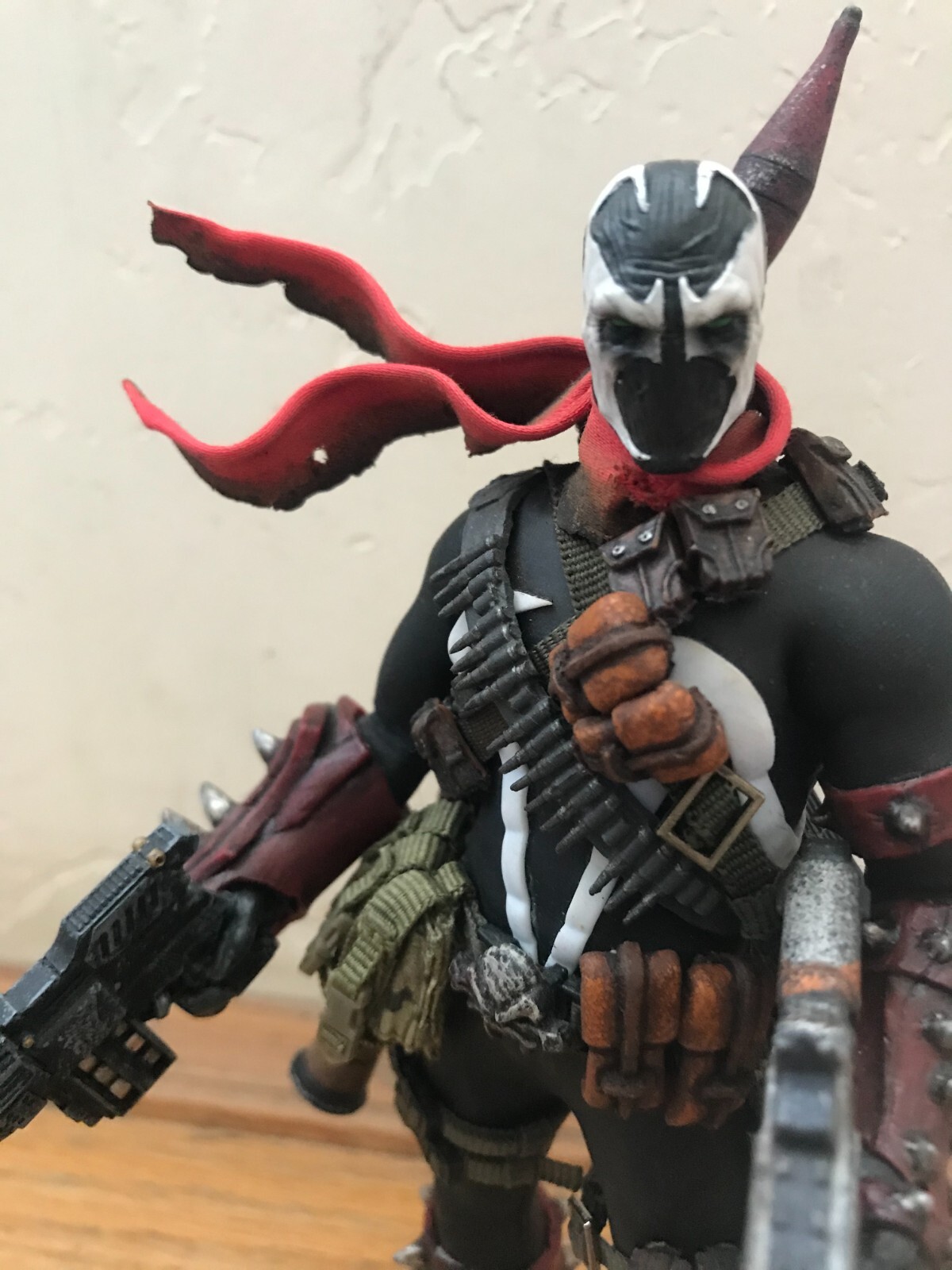 Custom Mezco 1/12 Mcfarlane Spawn Red Weathered Battle Damaged Scarf