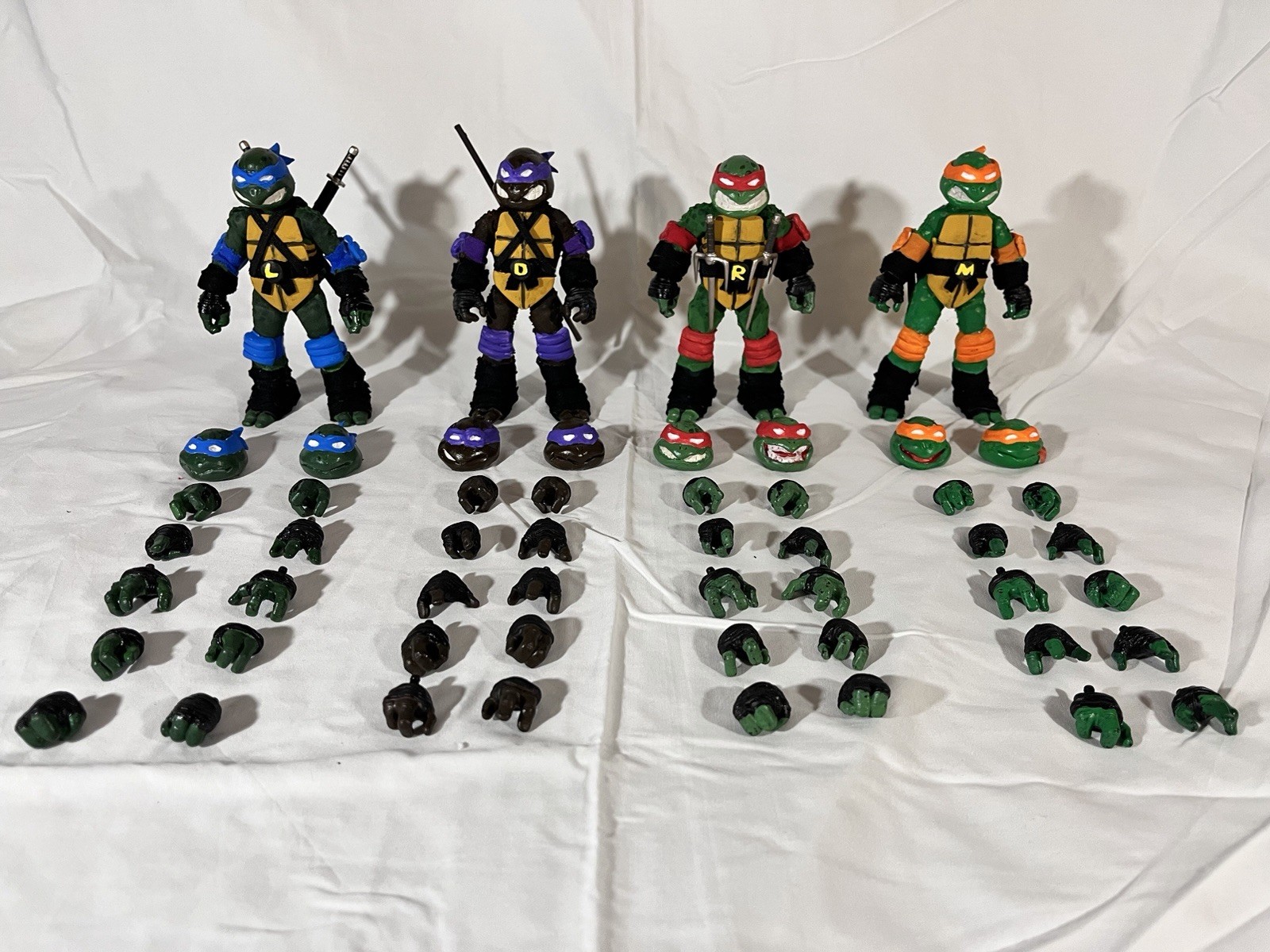 DYNA-DOLLS || DD-171 « TMNT & Turtle Van » || Custom 90s Inspired Figure Set
