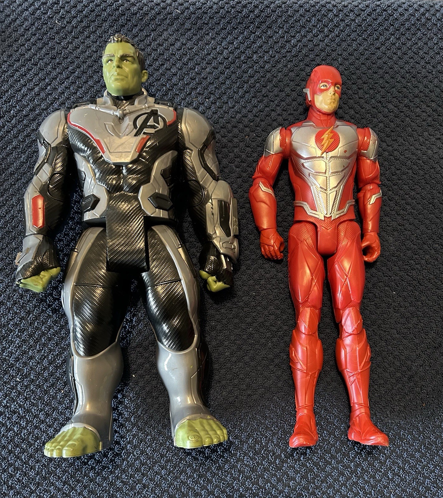 Marvel DC 12&Prime; Action Figure Lot – Avengers Endgame Hulk Team Suit & The Flash