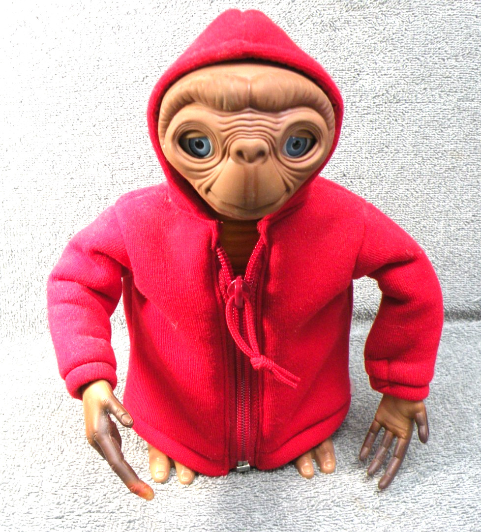 Tiger Electronics E.T. the Extra-Terrestrial Action Figure Red Hoodie, 2000