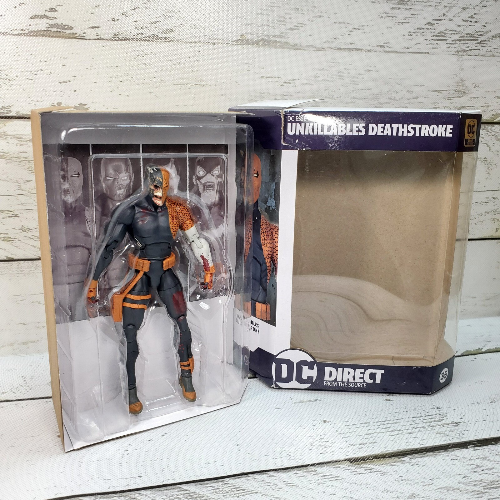 DC Direct Dceased Unkillables Deathstroke 2022 7&Prime; Poseable Figure Open Box
