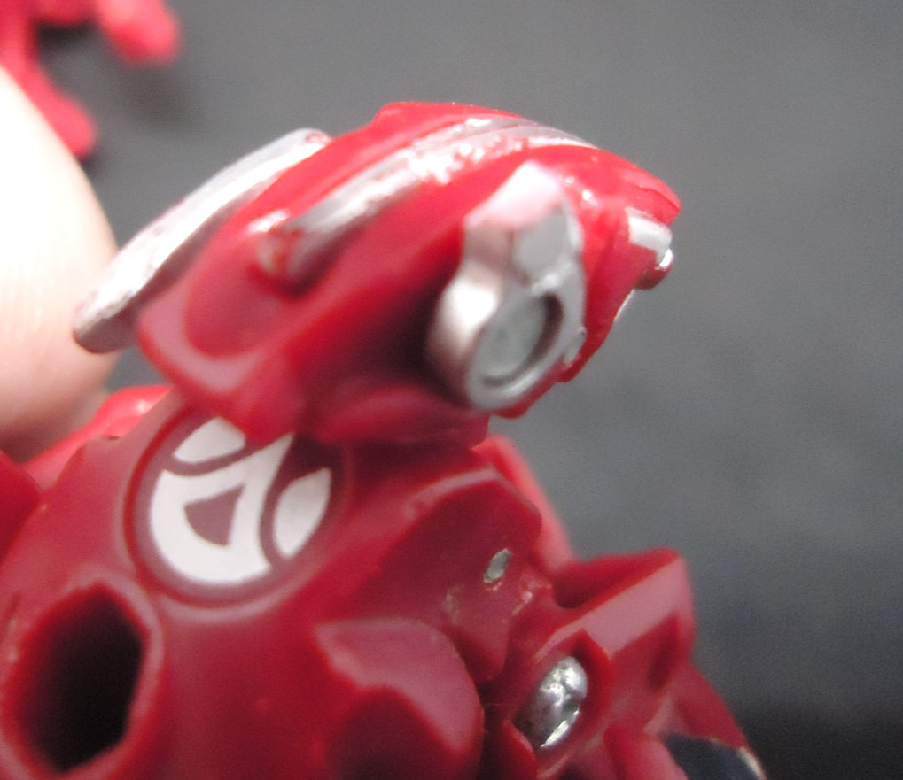 Lot X2 Bakugan Mechtanium Surge TITANIUM DRAGONOID Pyrus + Iron Man Marvel