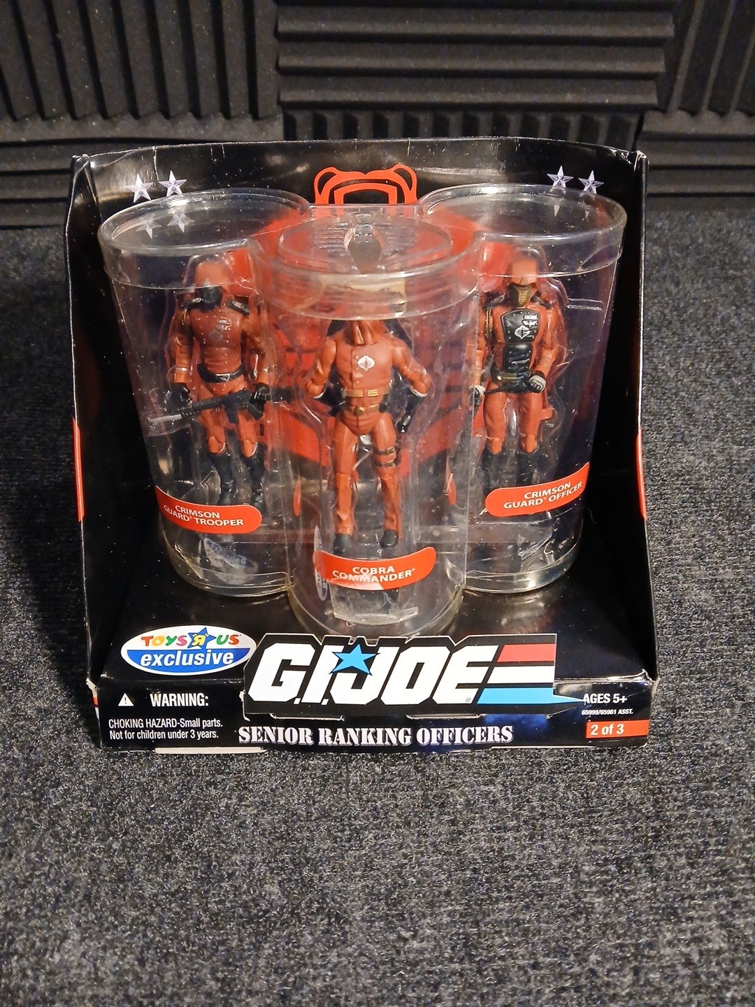 Gi Joe Senior Ranking Officers Cobra Commander w/ Crimson Gaurd. Box damage