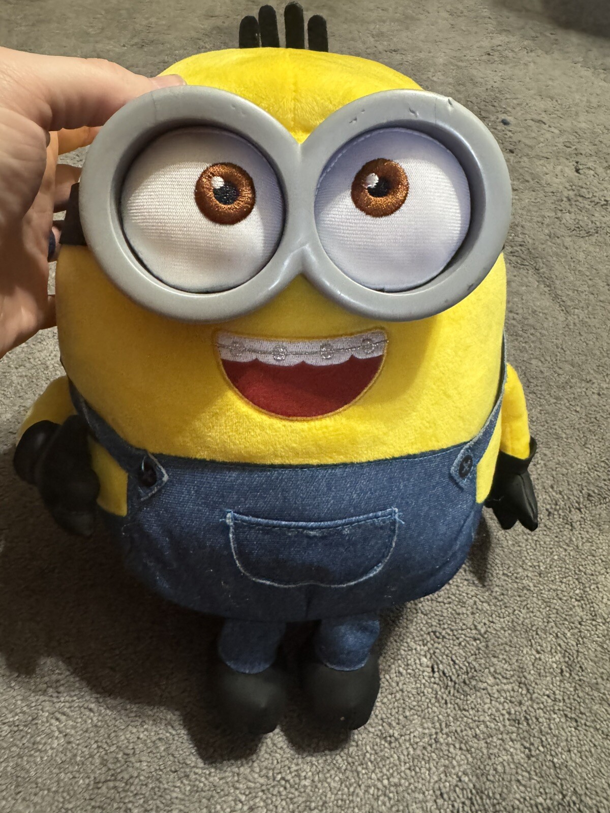 Minions Rise Of Guru talking Bob Plush Toy Glasses 8&Prime; WORKS Universal Studios