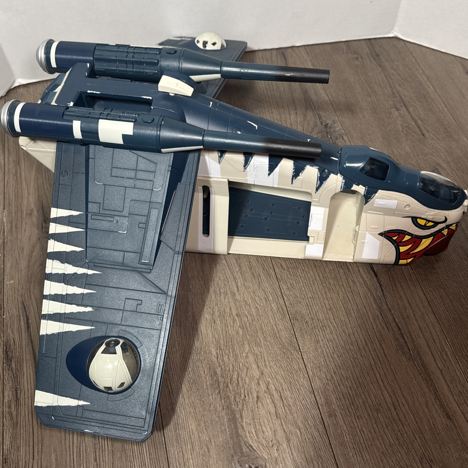 Star Wars Clone Wars Republic Gunship Tiger Shark Saga Vintage Collection