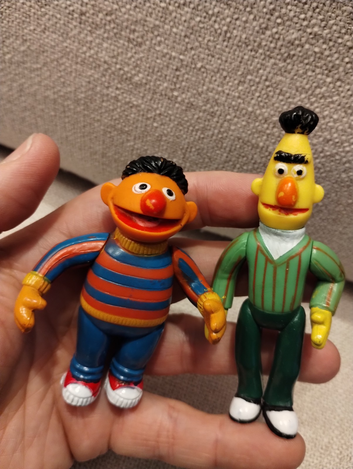 1985 Sesame Street Ernie & Bert 3&Prime; Action Figures, Tara Toys, Vintage