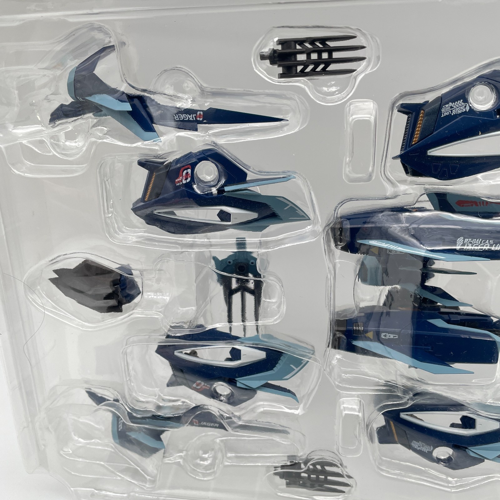 ZOIDS CHOGOKIN CHANGING ARMOR set for RZ-041 LIGER ZERO BANDAI