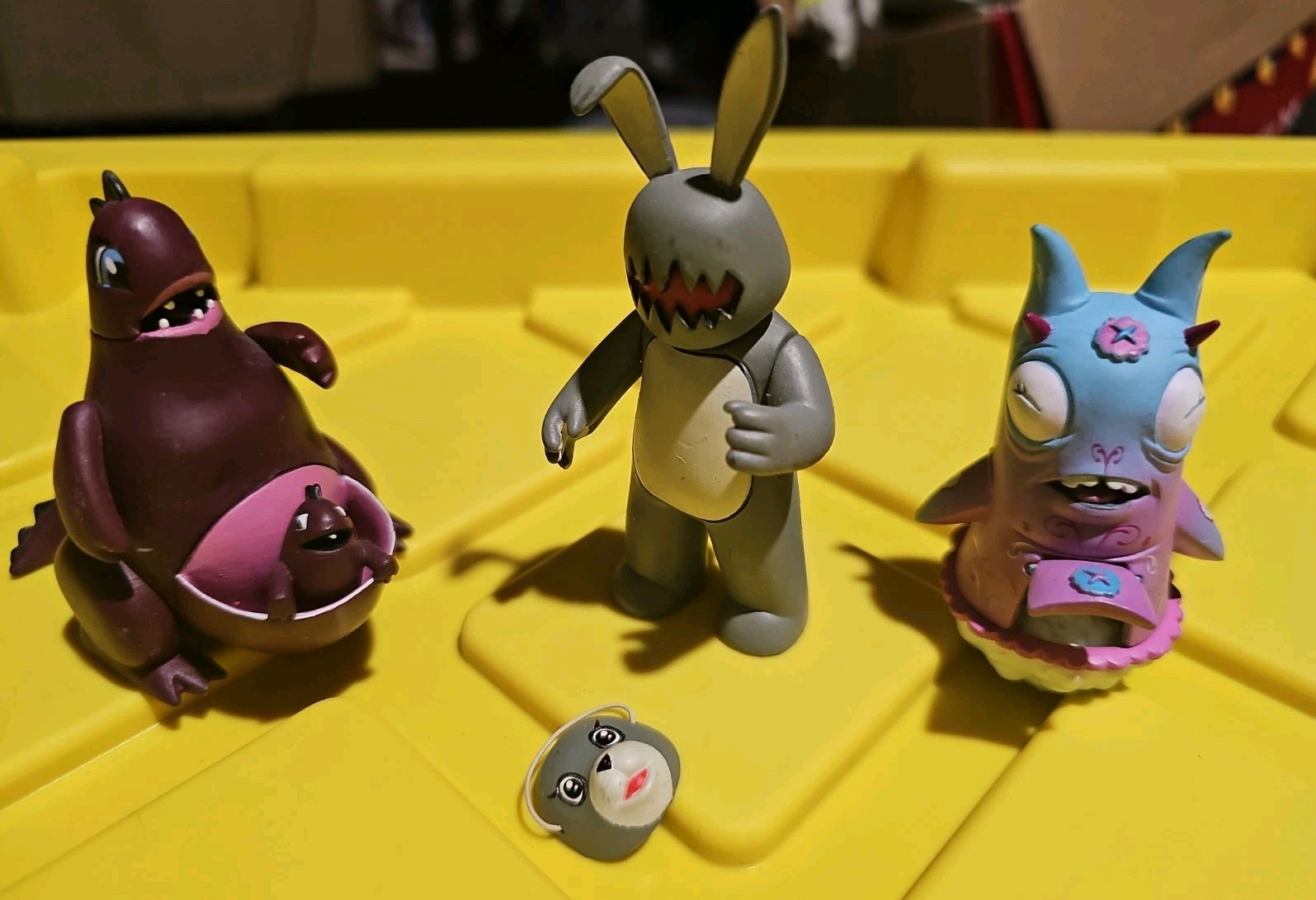 Rare Luke Chueh Vivisect Playset Muggs Bunny Chase Kidrobot Super Vinyl Toy Lot
