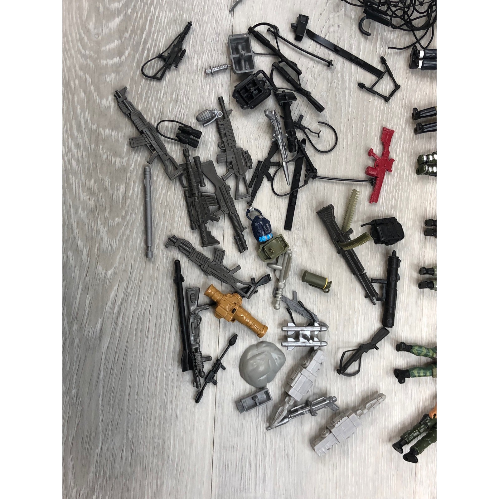 Larnard The CorpsAction Figures Weapons Accessories Lot Hasbro Soldiers