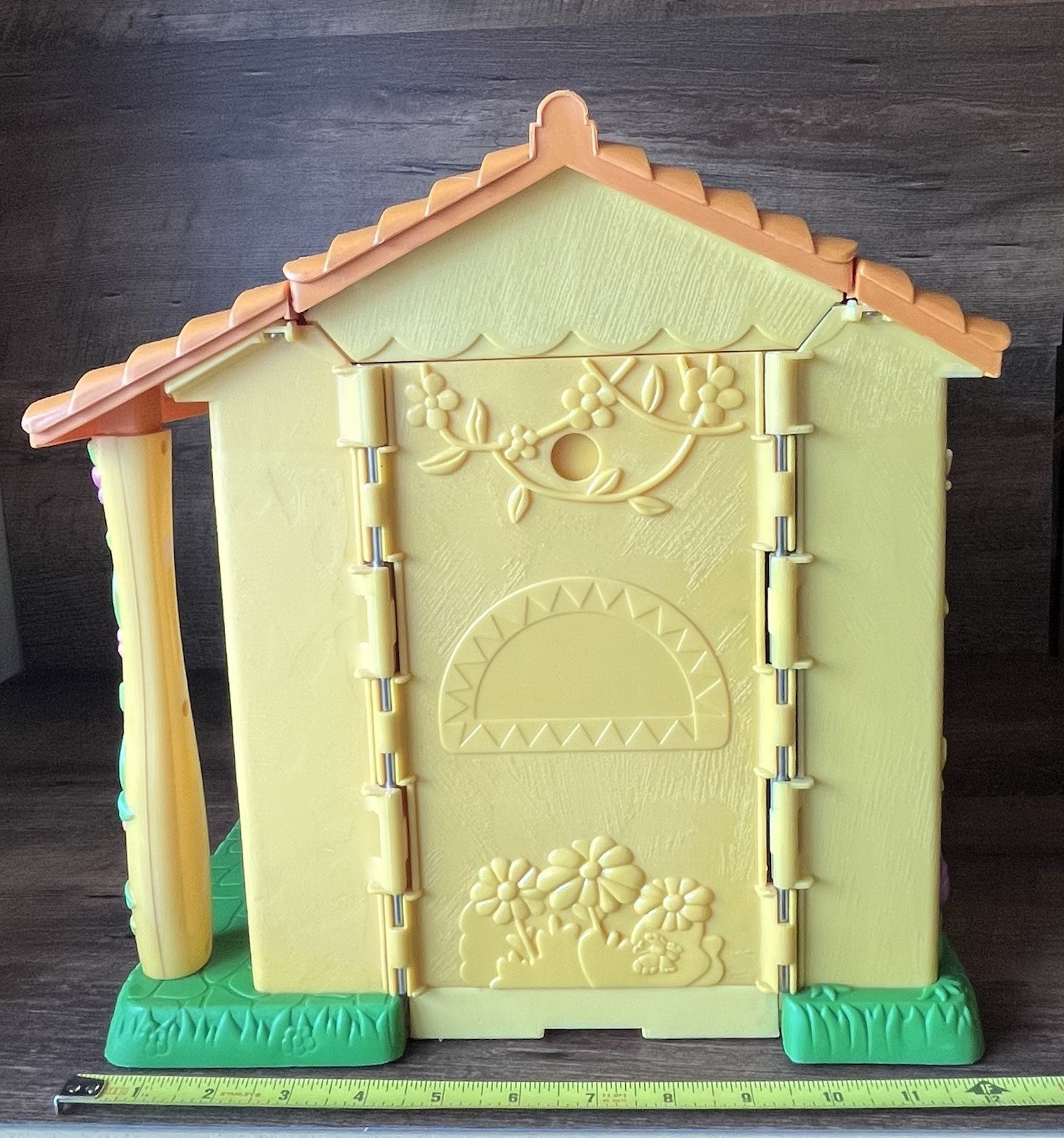 Dora The Explorer Talking Pop Up Play House 2003 With Family Figures & Furniture