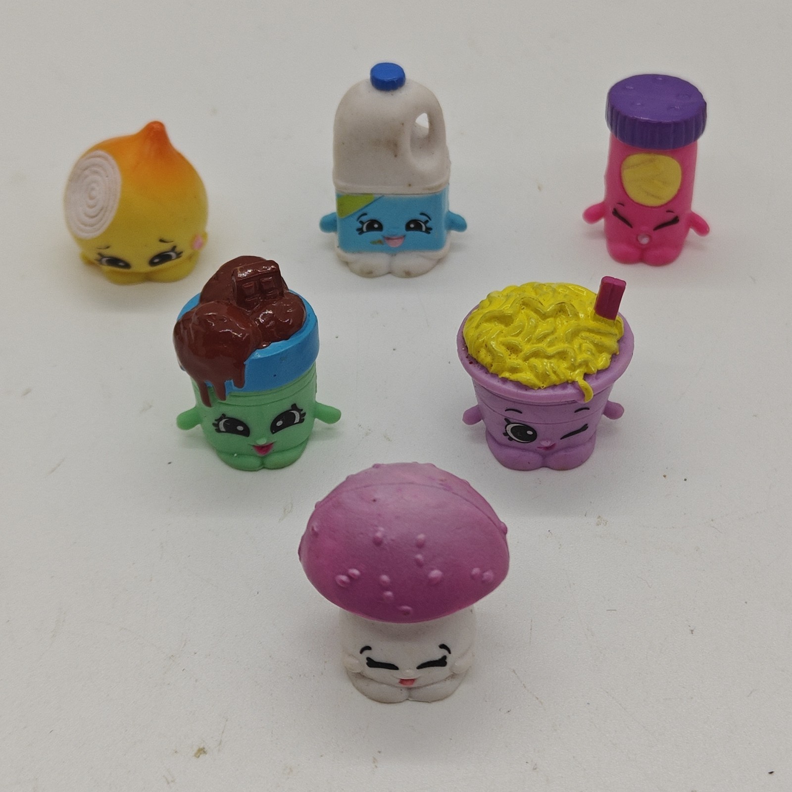 Lot of 6 Shopkins Random Seaons Collect Toy Mini Figures Mushroom Ramen Onion