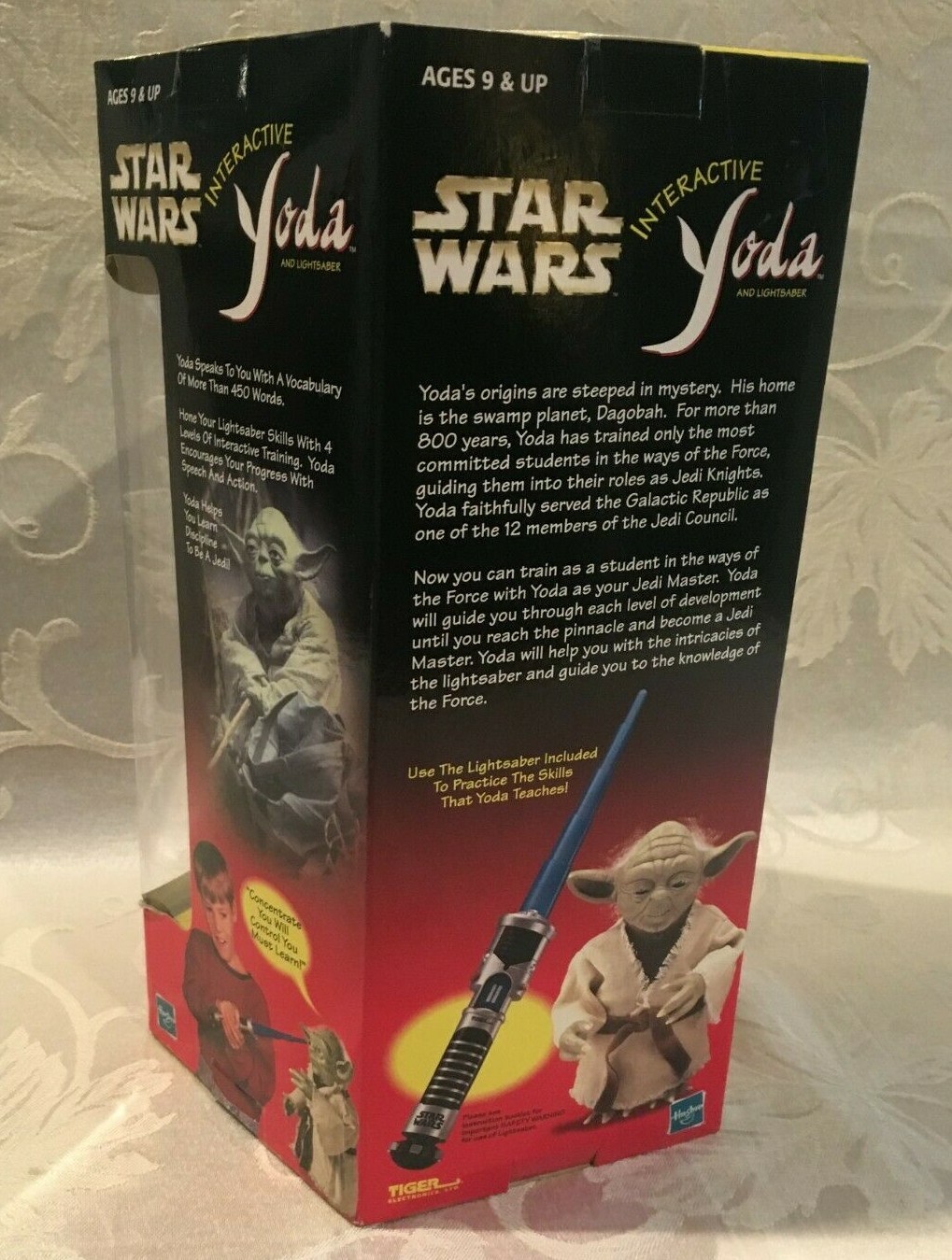 Star Wars Interactive Yoda and Lightsaber Tiger Electronics 2000 Hasbro