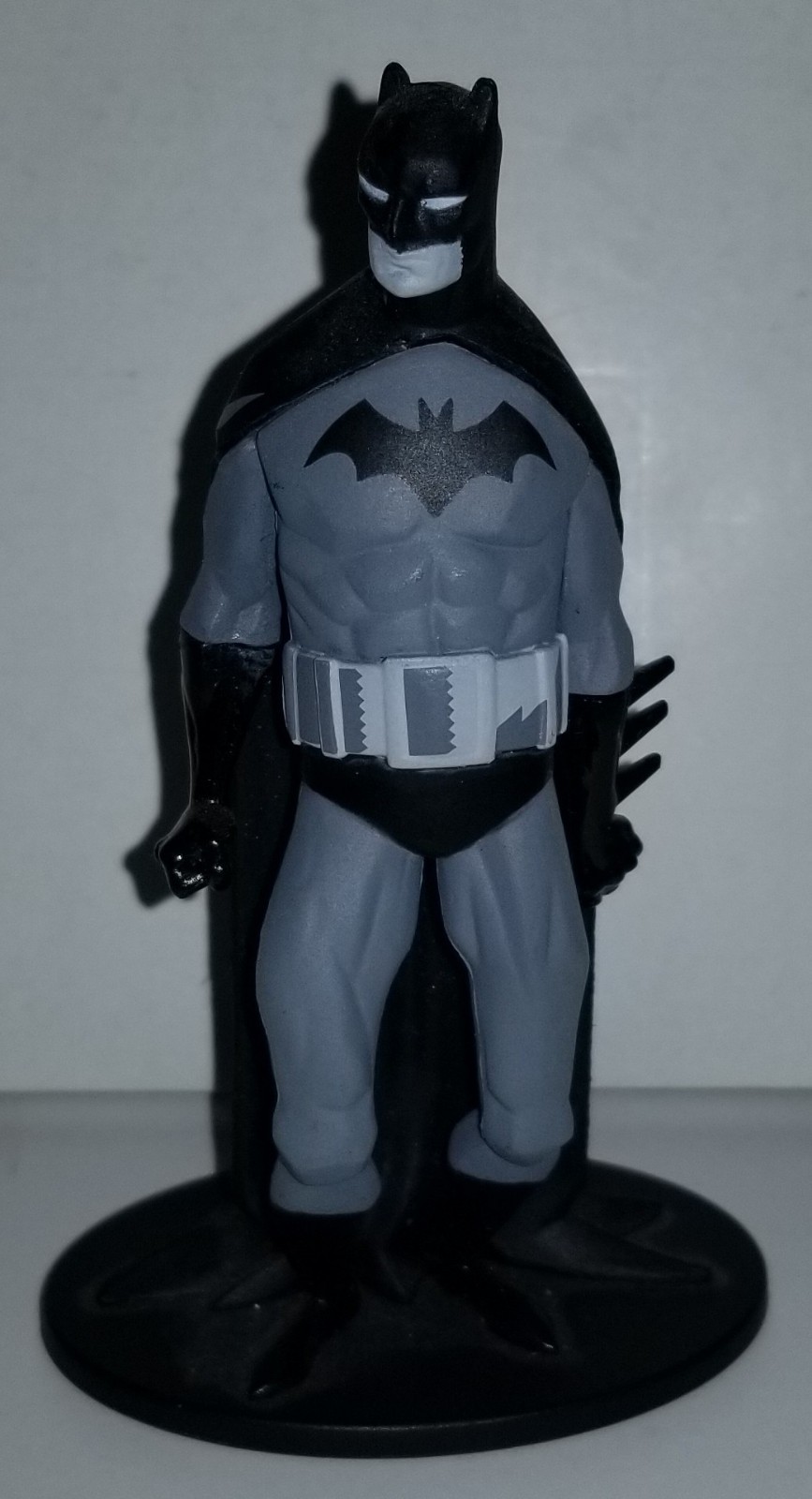 Batman Black & White Series 4&Prime; DC Comic Collectables Display Figure