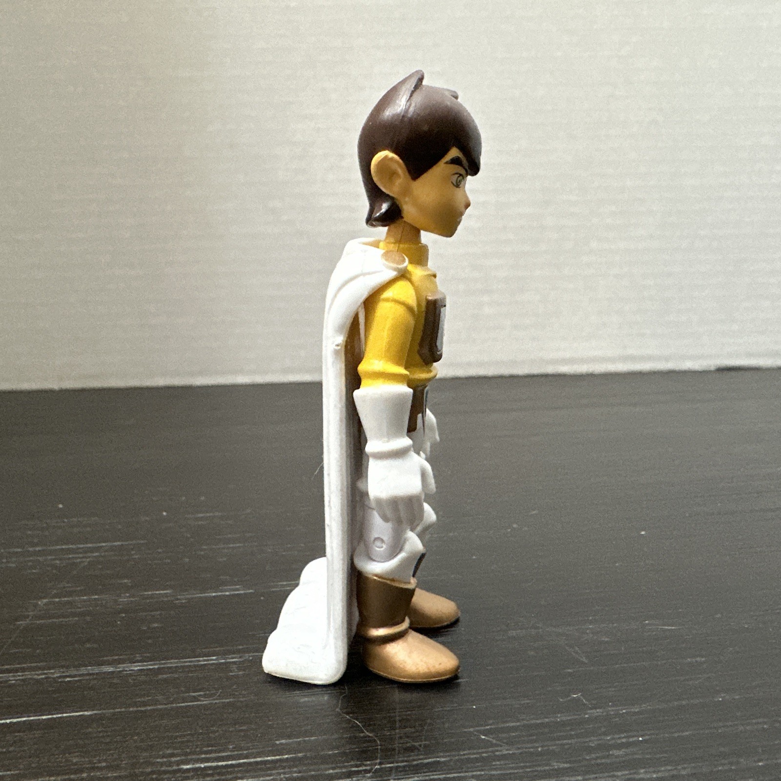 Ben 10 Ultimate Alien Space Force Attack Ben Tennyson 4&Prime; Action Figure Complete
