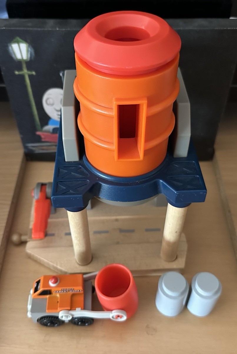 Learning Curve Thomas Train Sodor Cement Works! Complete! Cement & Lorry!