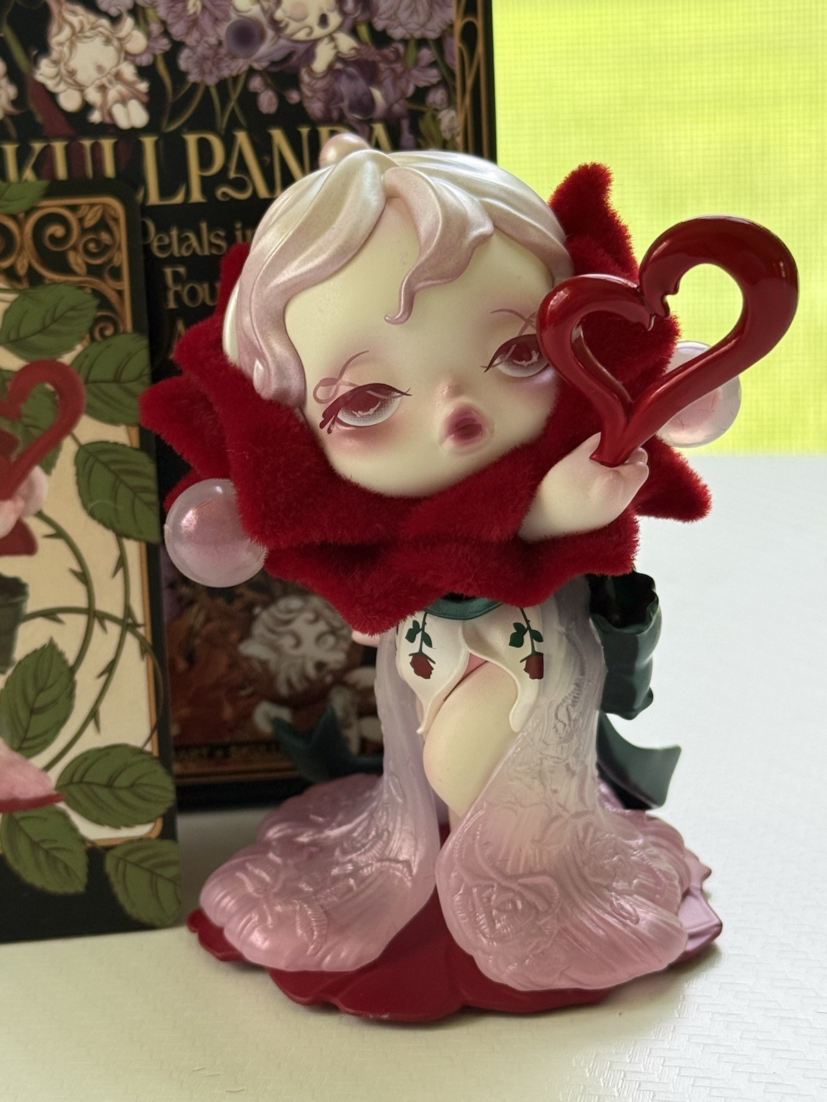 SKULLPANDA Petals in Four Acts Series Figures – The Vow