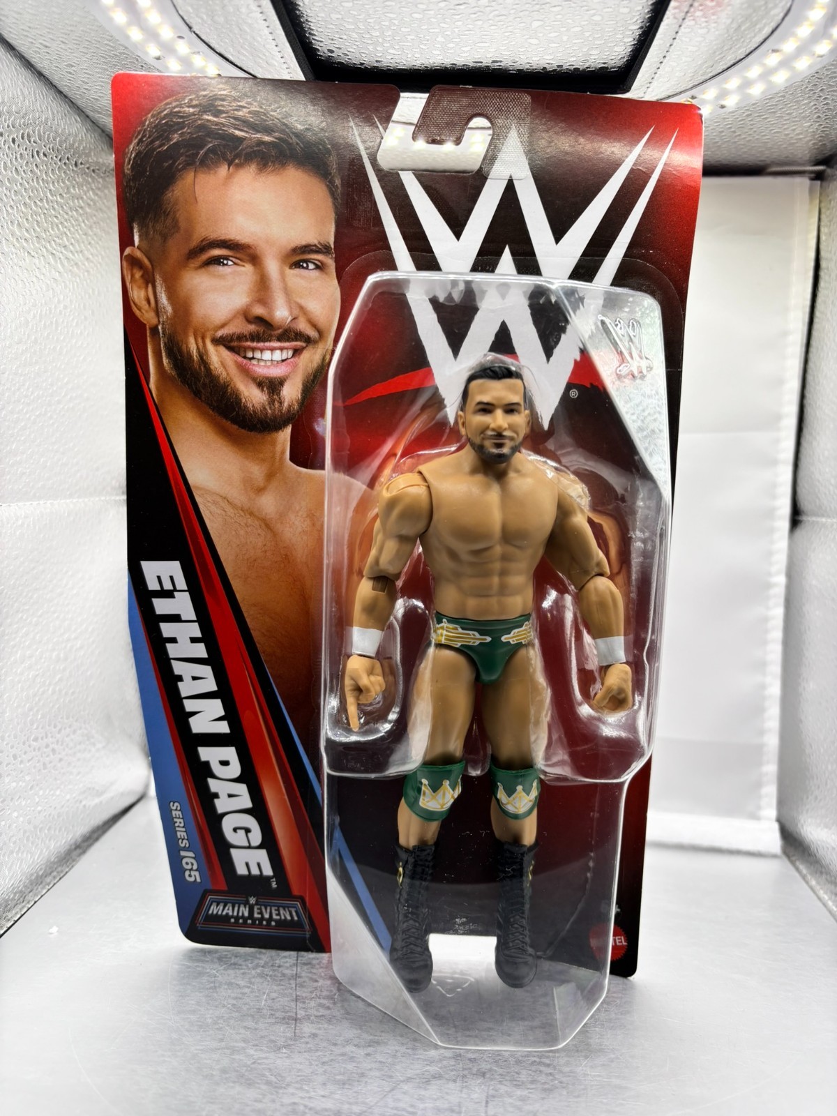 WW Main Even 2026 Series 165 – « Ethan Page »