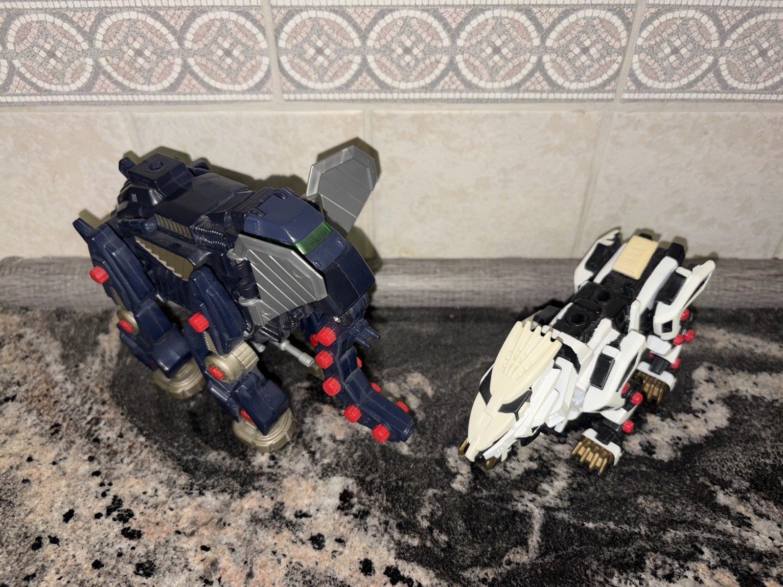vtg Hasbro Tomy Zoids Elephant And Lion lot