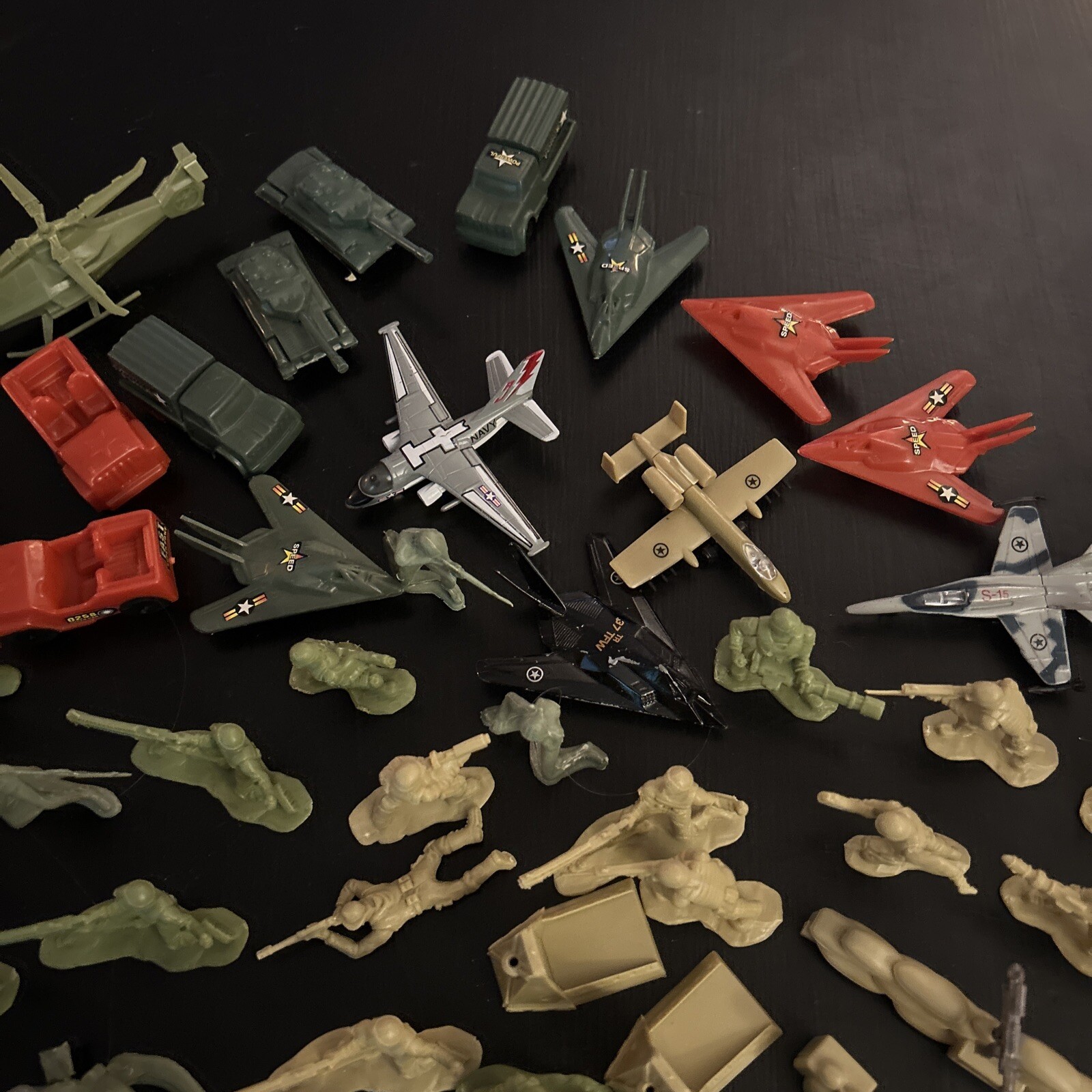 Lanard & Misc Military Action Figures Weapons Vehicles Fences Flags Lot Of 200+!