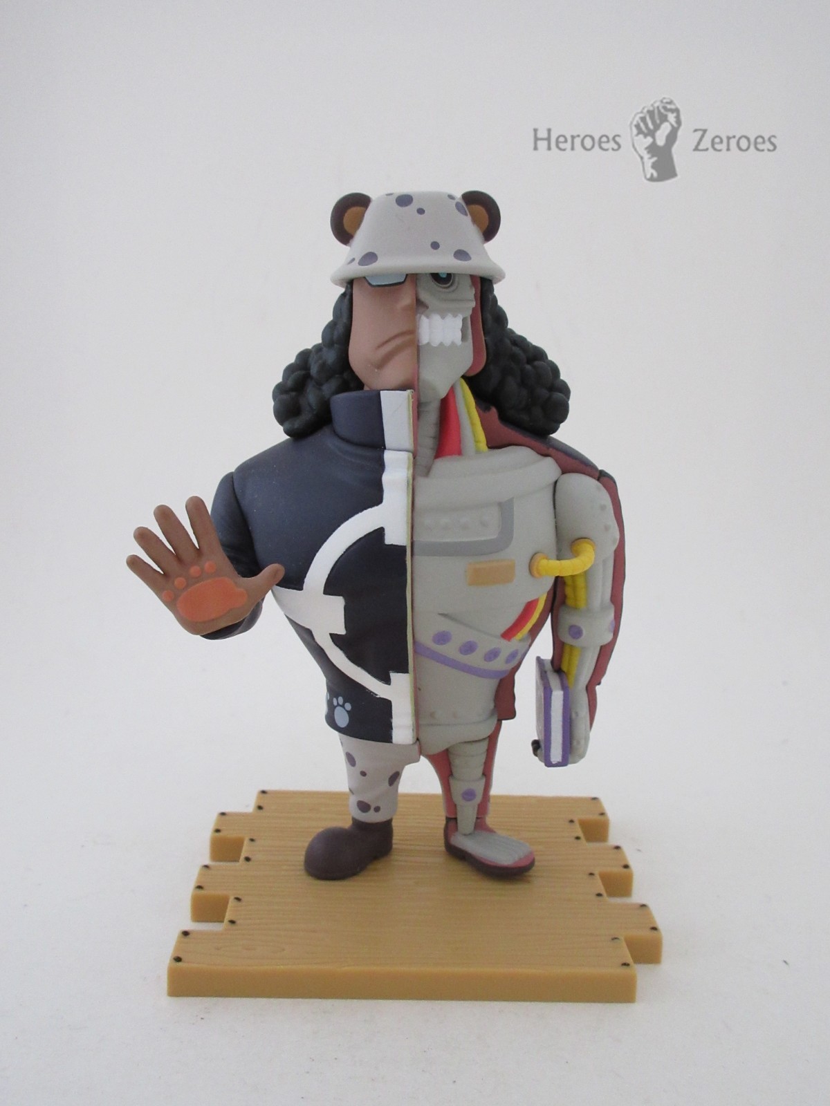 Mighty Jaxx One Piece Hidden Dissectibles Series 4 KUMA Vinyl Figure with Stand