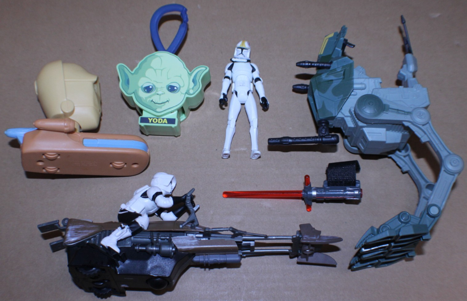 USED / LOOSE / AS-IS / Assorted Star Wars Toys Lot