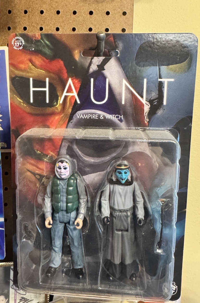 Haunt Vampire and Witch 3.75&Prime; Action Figure Pack SEALED NEW HORROR HALLOWEN