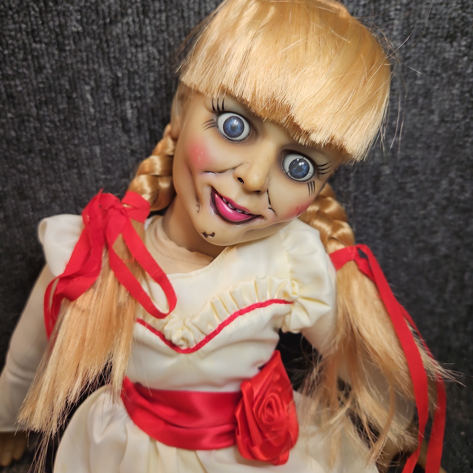The Conjuring – Annabelle Prop Replica Doll Mezco Toyz 18&Prime; No Box Horror Scary