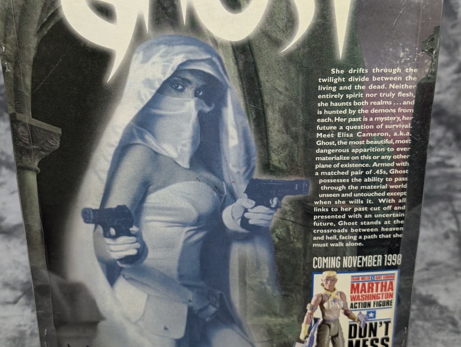 Dark Horse Comics Ghost Action Figure Glow in the Dark Version 1998 + Comic NIP