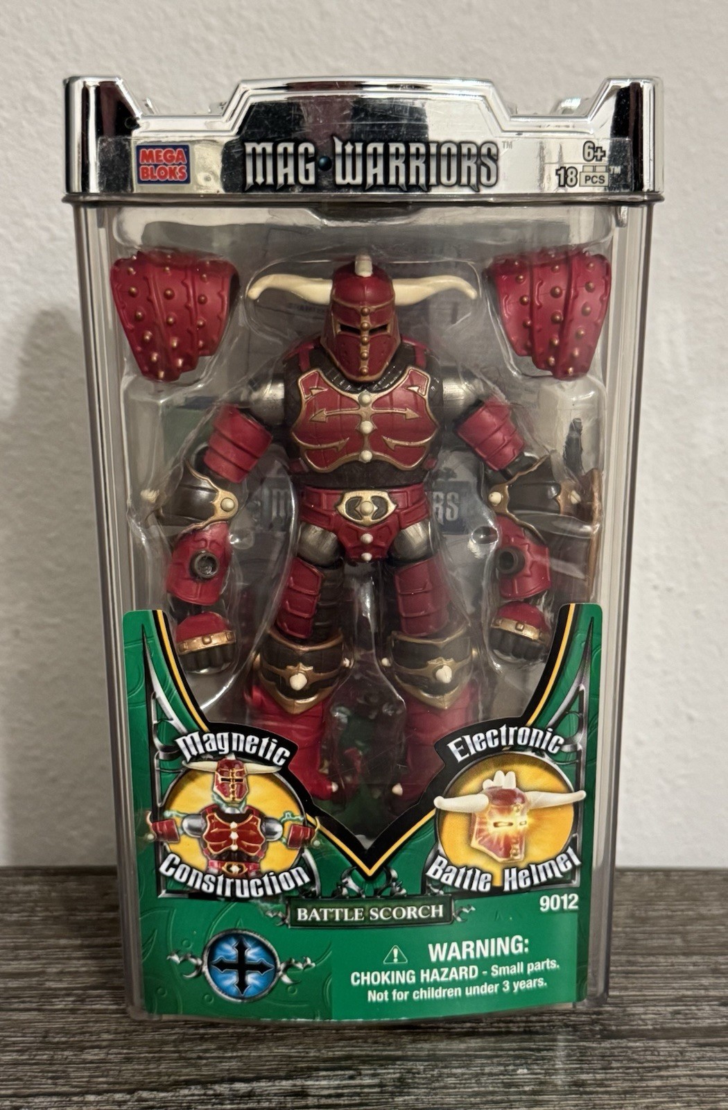 Mega Bloks Mag Warriors Battle Scorch Magnetic Construction Toy Figure 9012