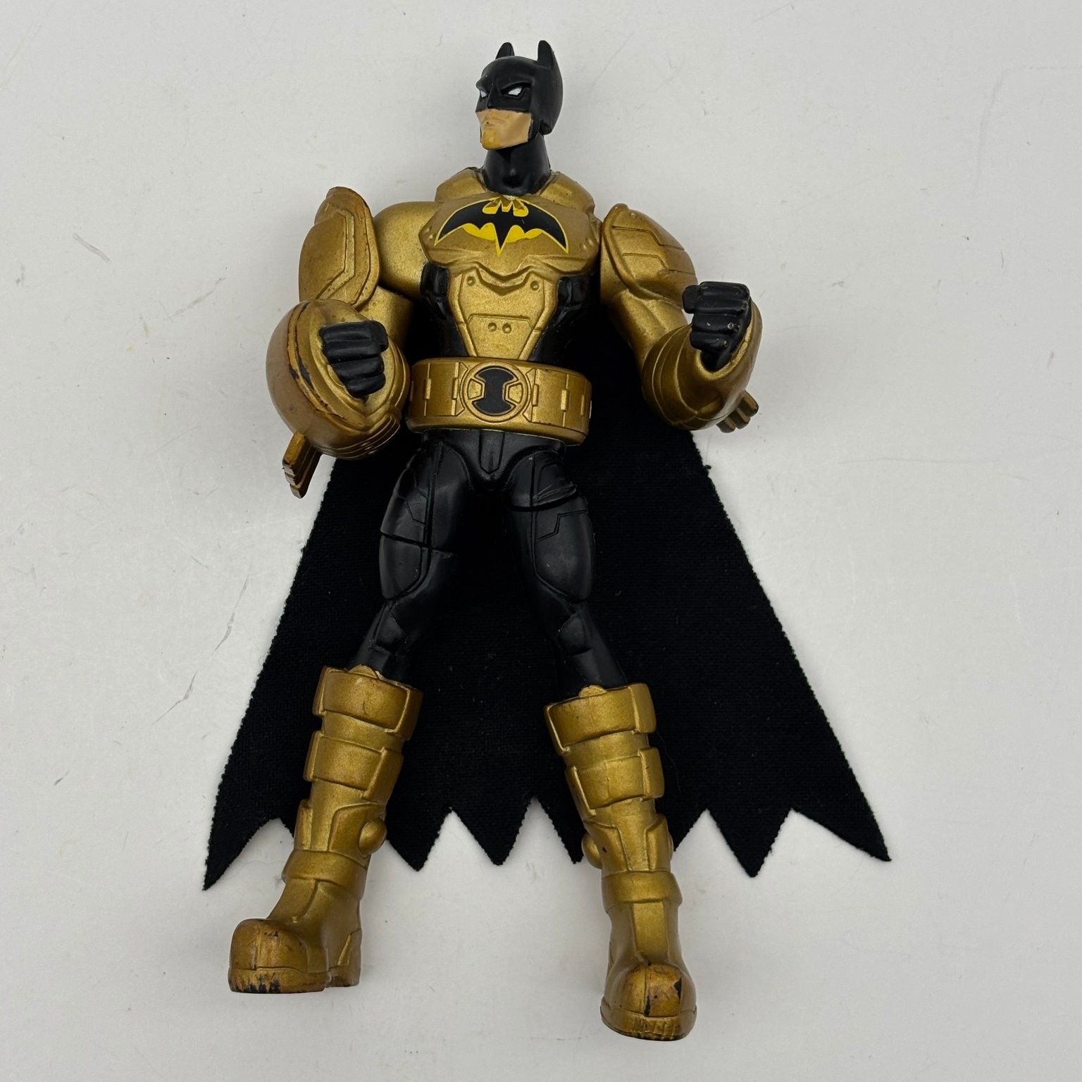 Mattel DC Batman Power Attack Deluxe Turbo Punch 6&Prime; Action Figure Gold Black