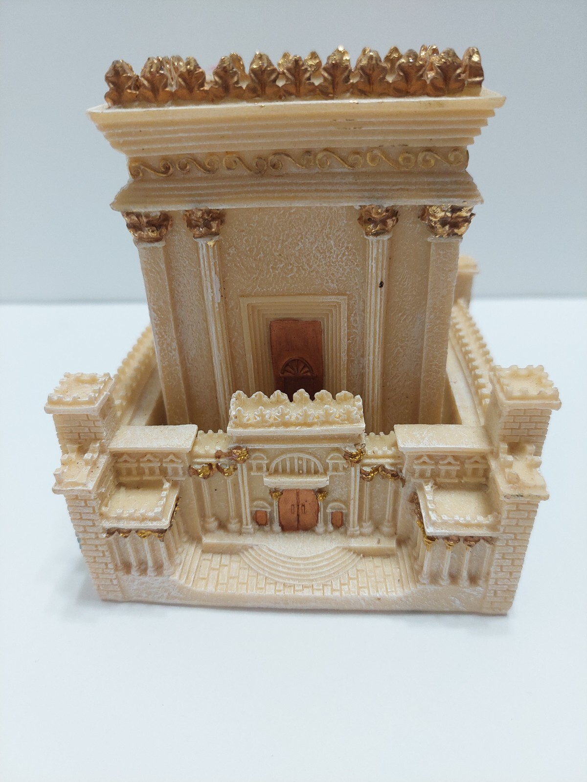 VINTAGE MODEL SCALE BONE RESIN CASTLE MAUSOLEUM 4.5&Prime; X 4&Prime; X 4&Prime; BEIGE AND GOLD