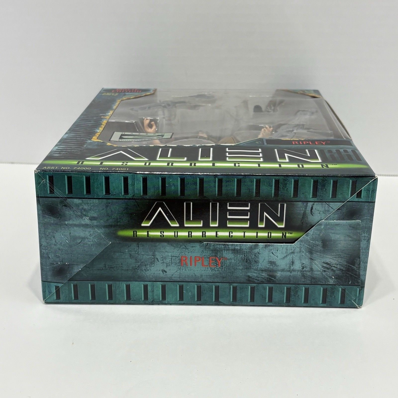 1997 Alien Resurrection Ripley 6” Action Figure – Hasbro Signature Series Kenner