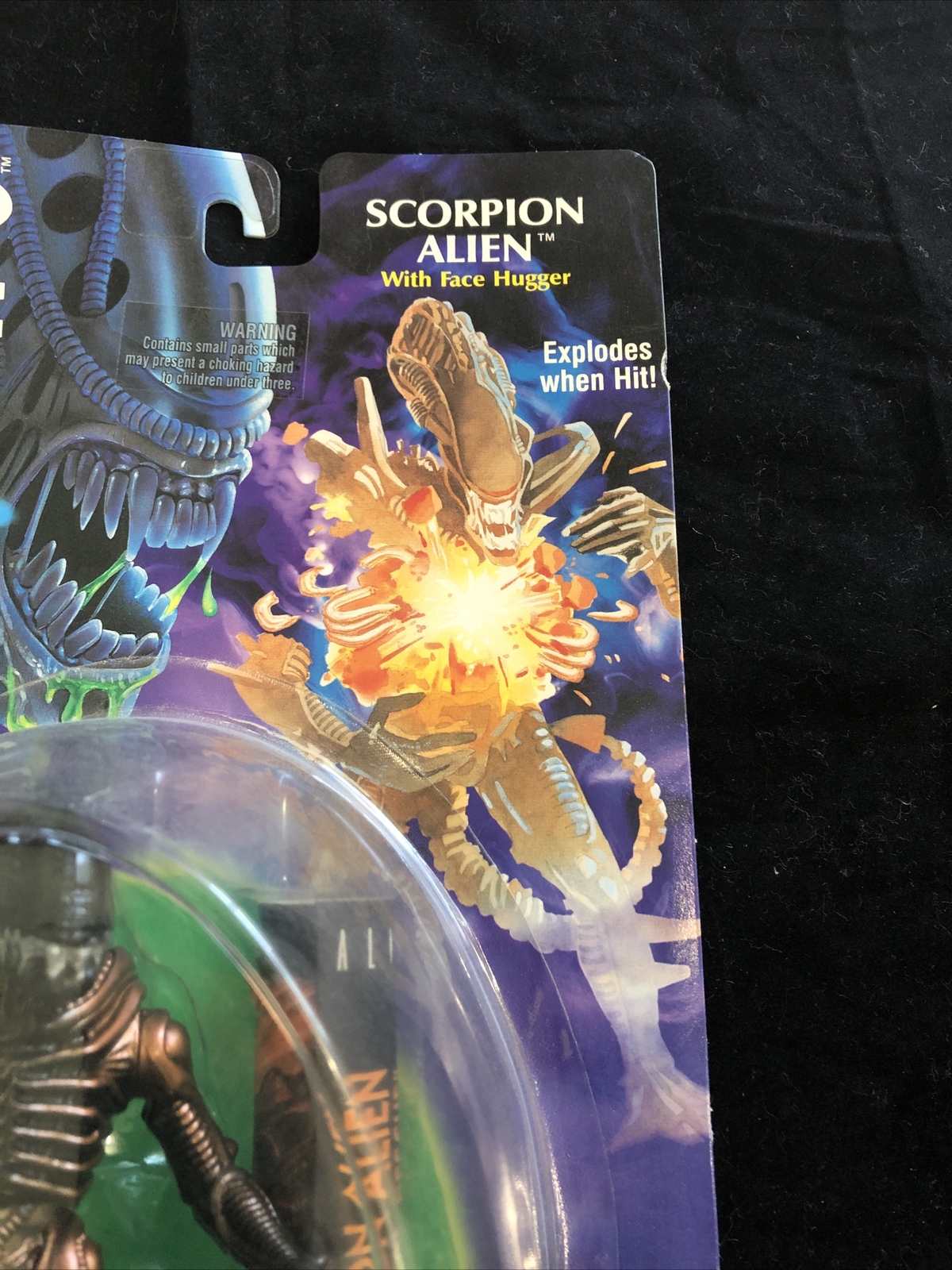 1992 SCORPION ALIEN WITH FACE HUGGER ACTION FIGURE. EXPLODES WHEN HIT!!!