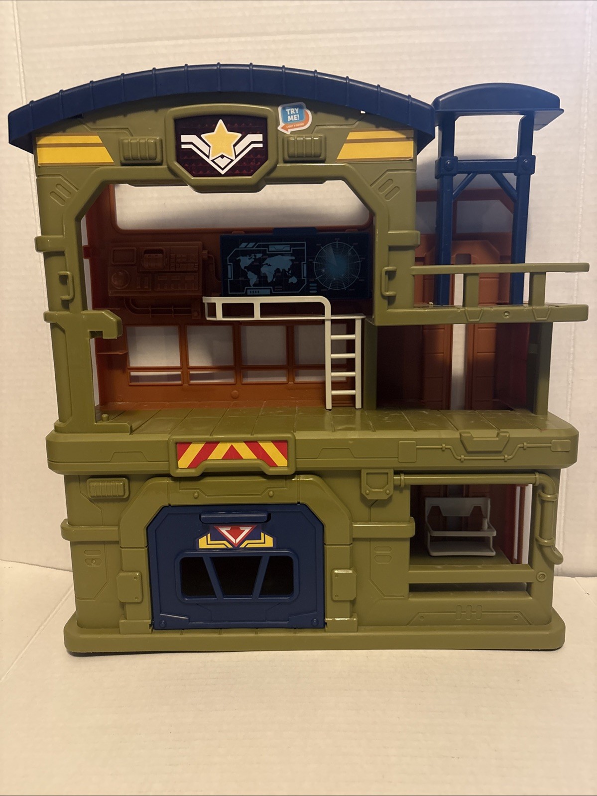 Kid Connection Military Base Working Lights And Sounds