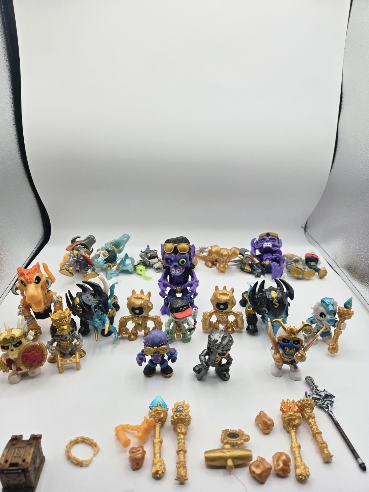 Treasure X Figures Lot Of 13 Moose Toys And Various Other Incomplete Figures