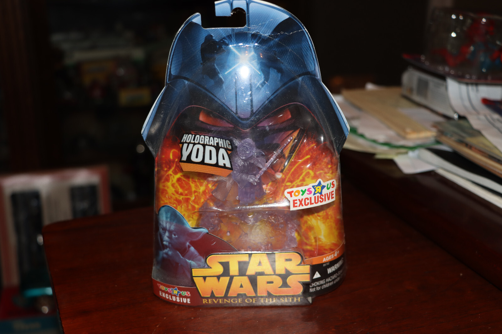 STAR WARS Revenge of the Sith Holographic Yoda Toys R Us Exclusive 3.75&Prime; Figure