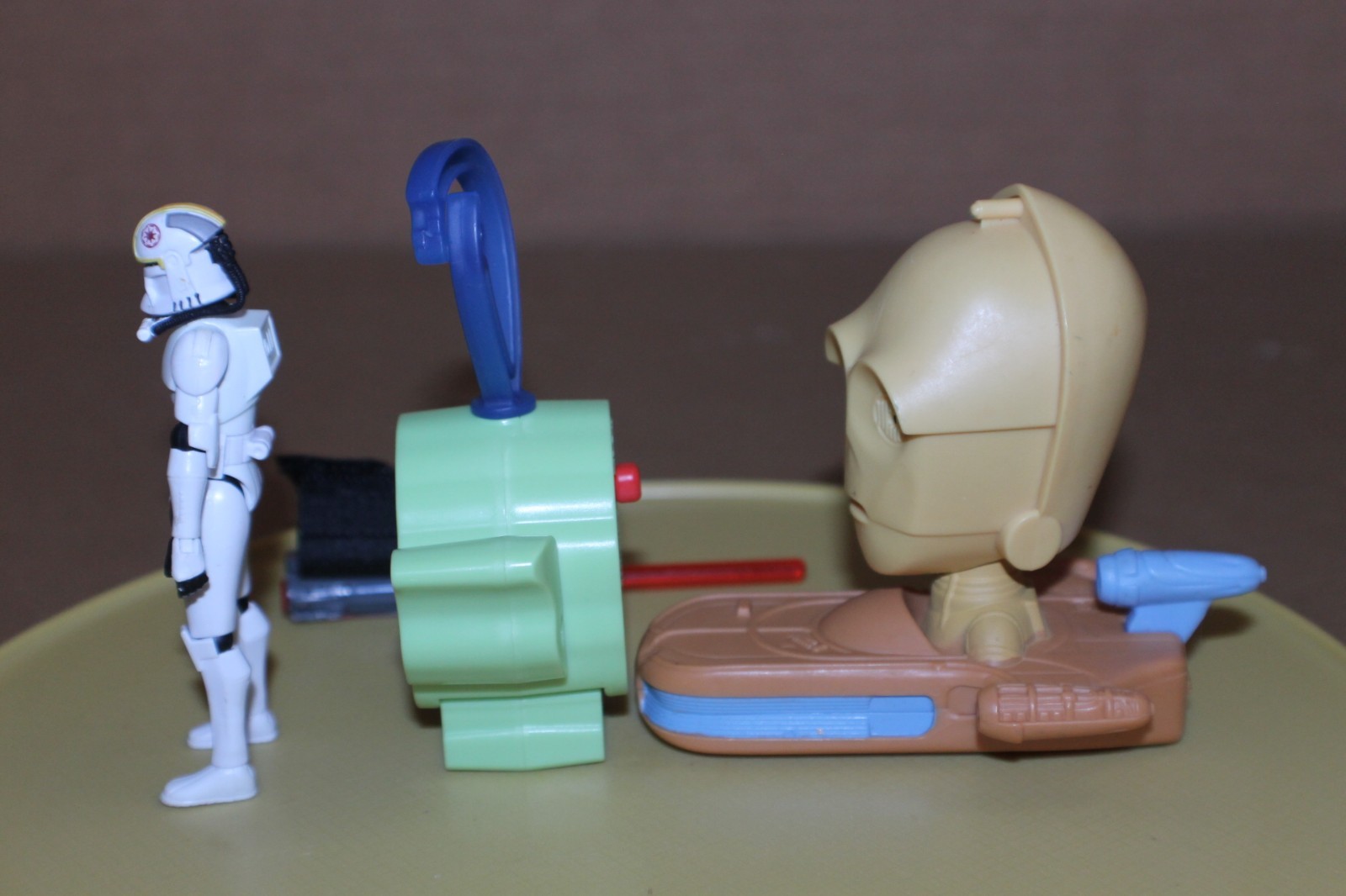 USED / LOOSE / AS-IS / Assorted Star Wars Toys Lot