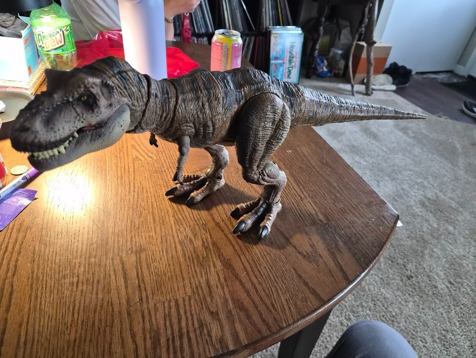 Mattel Jurassic Park Tyrannosaurus Rex 24 in Action Figure