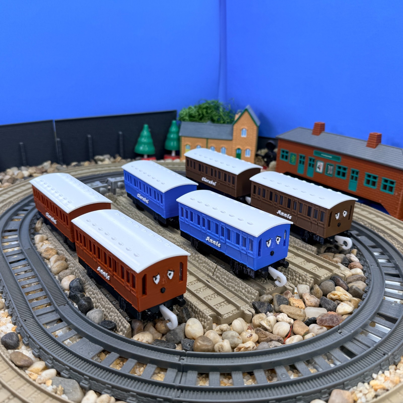 TrackMaster Annie & Clarabel Passenger Coach Custom Made Thomas Train Tracks
