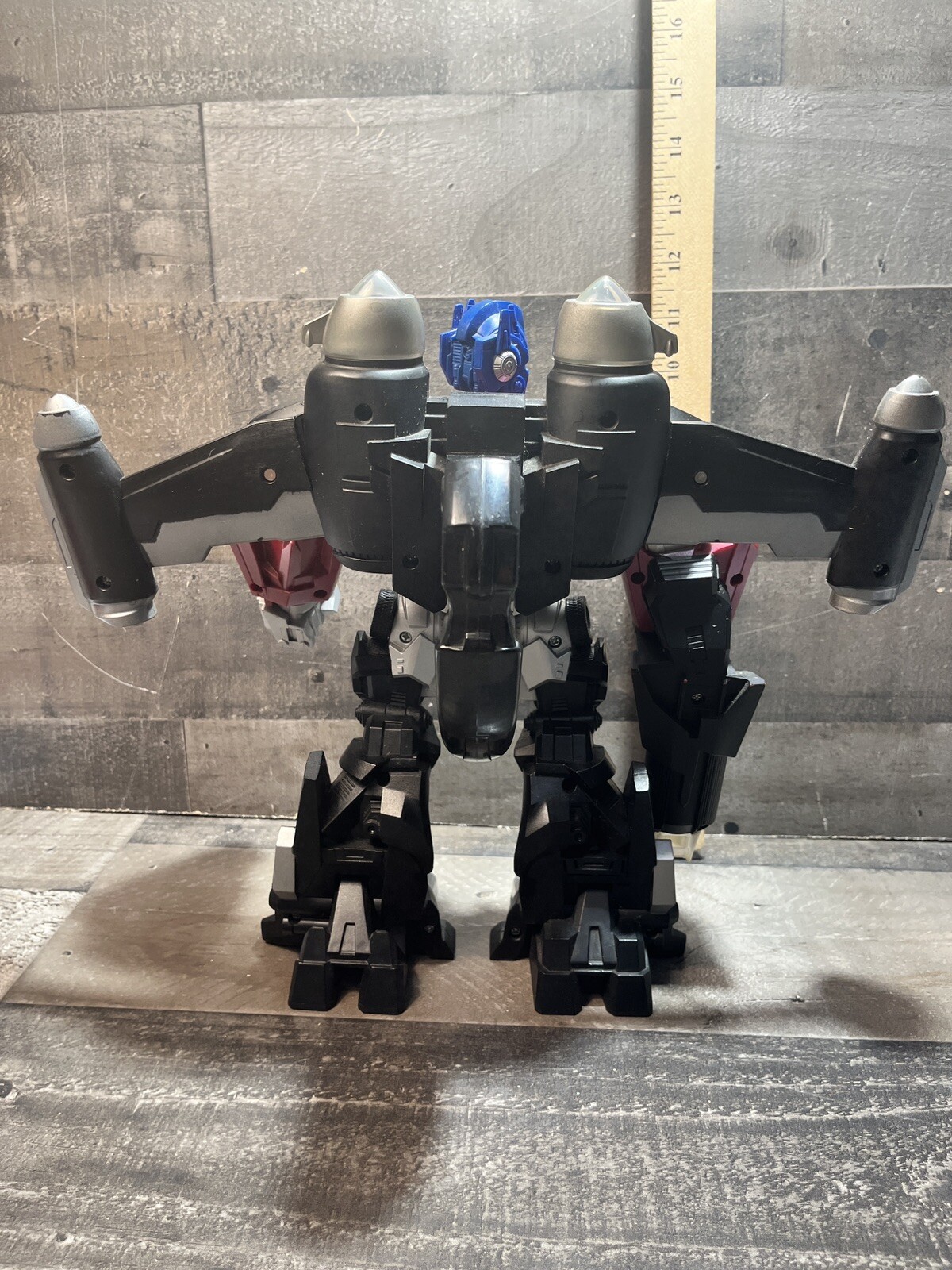 2008 Hasbro Optimus Prime Mega Power Bot Transformers Light-Up Talking 12&Prime; Fig